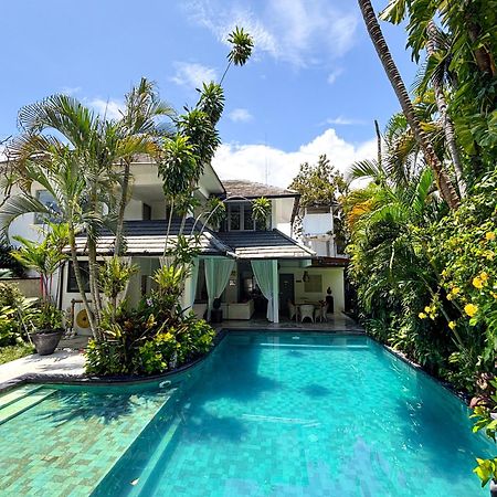 Villa Eindra Seminyak Buitenkant foto